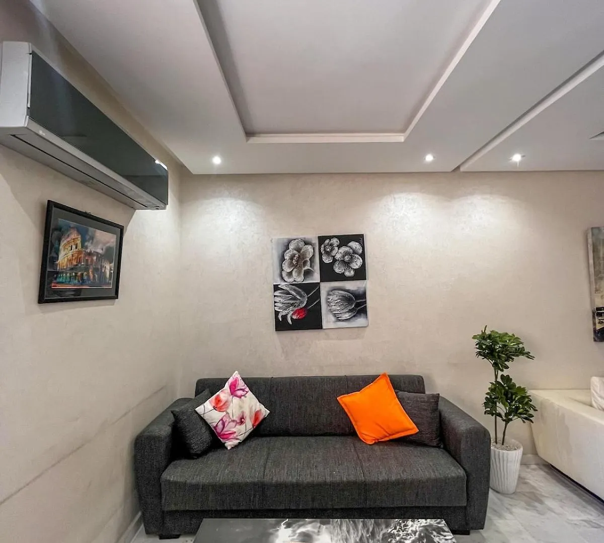 Apartment With Pool In Gueliz Hadika Al Koubra Marrakesh Morocco